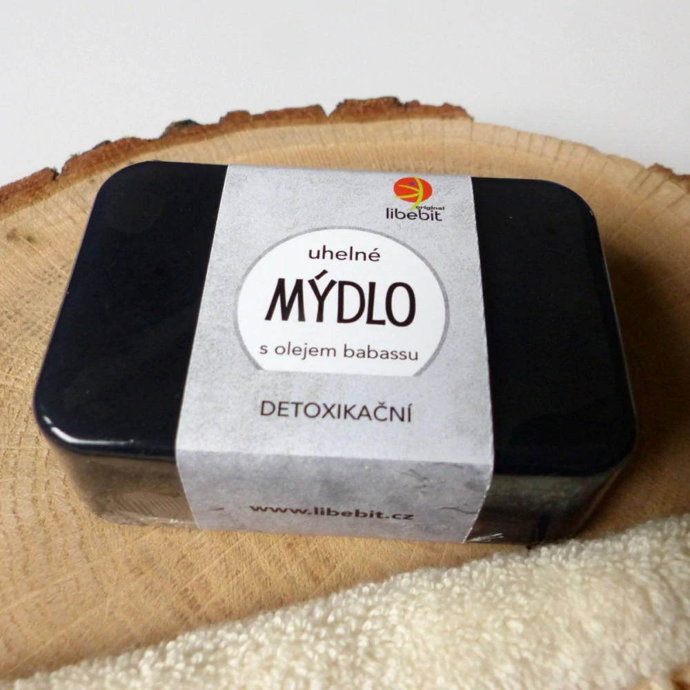 Detoxikační uhelné mýdlo s olejem babassu
