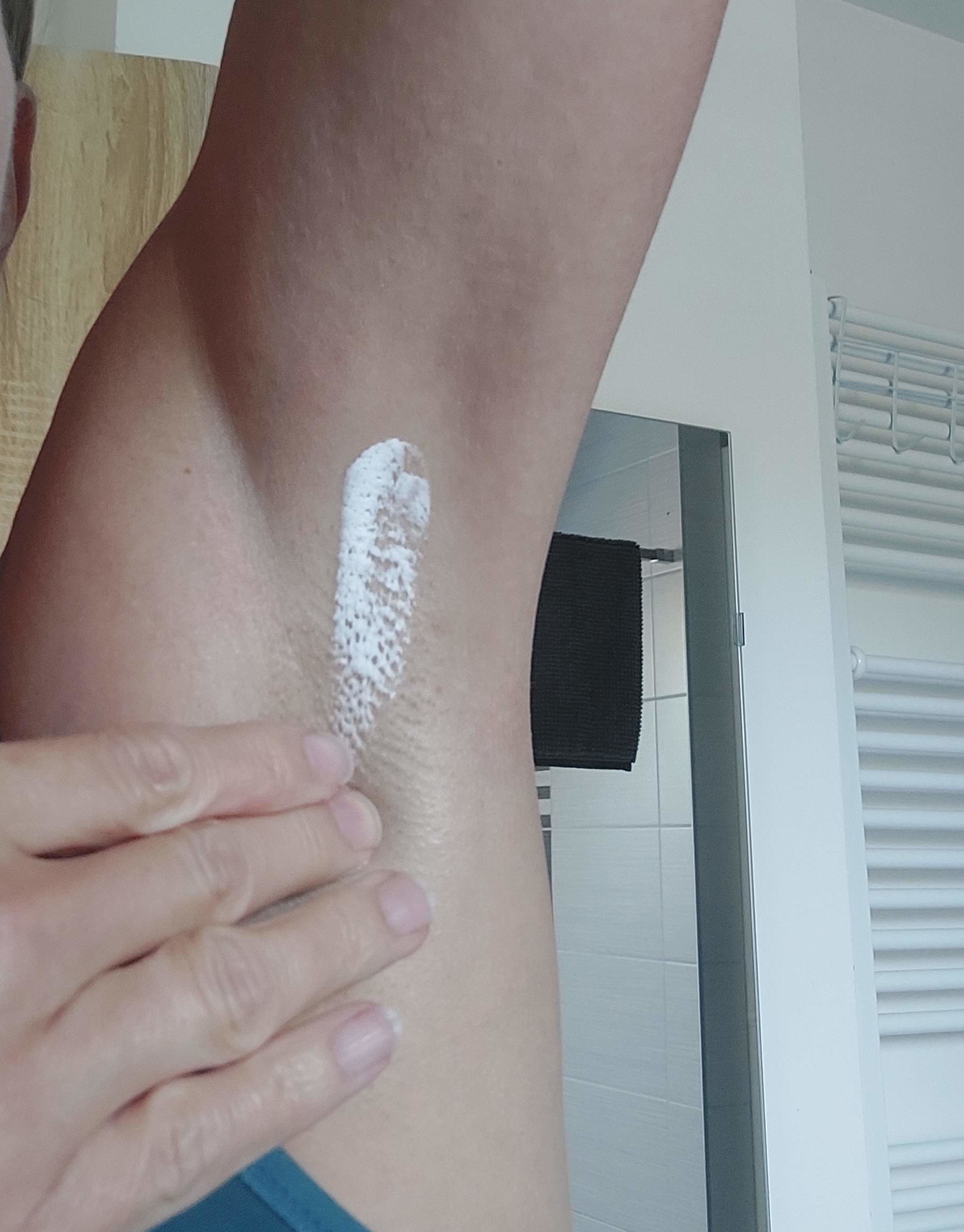 použití krémového deodorantu libebit